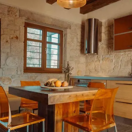 Rastoni Villas * Afytos